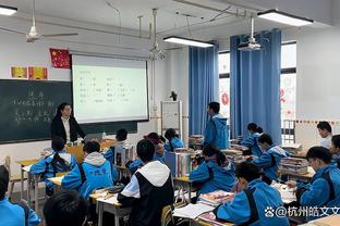 键盘侠｜库里喜提绿军荣耀亲爹称号 敢比“你太小”送你睡觉觉